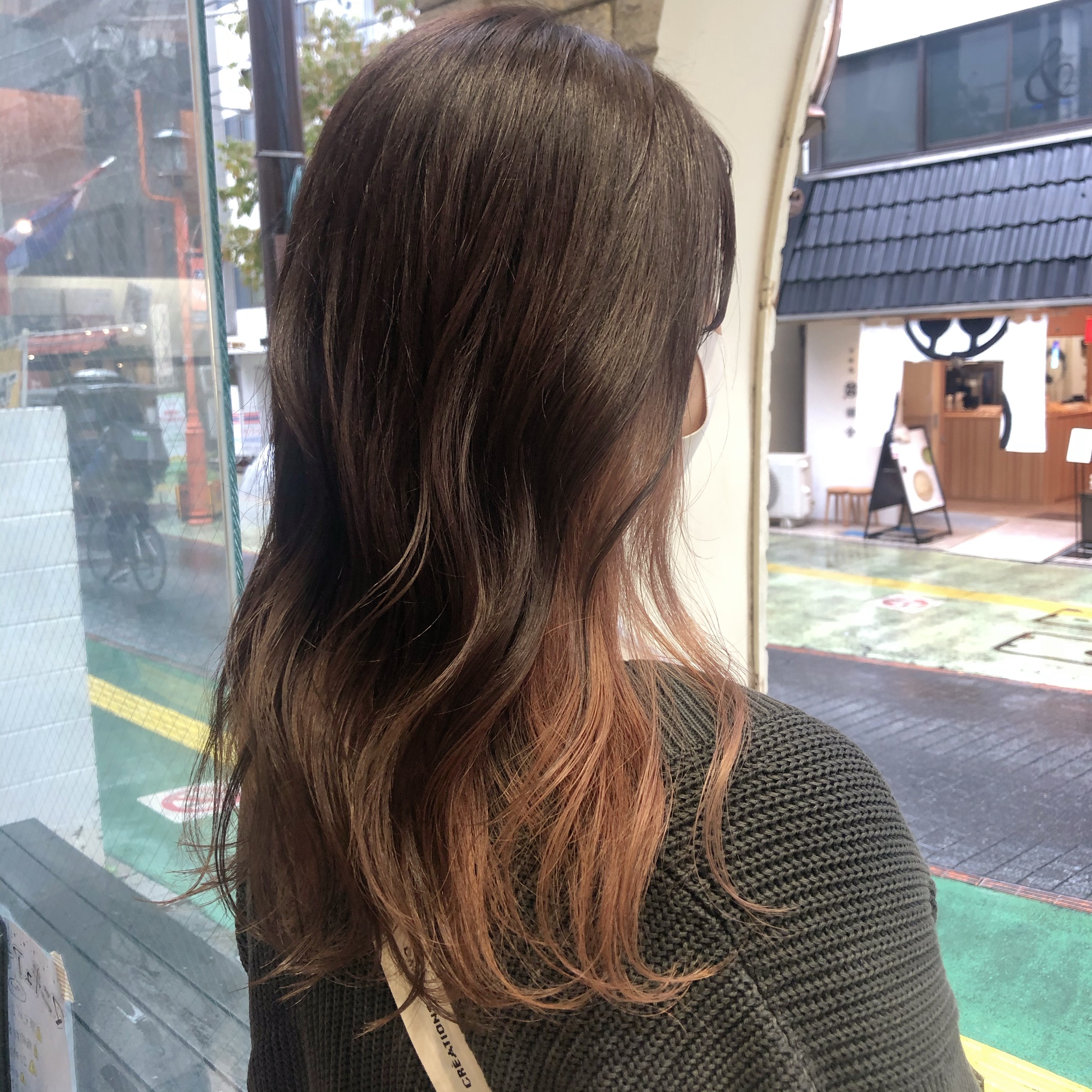 ナチュラルなインナーカラー