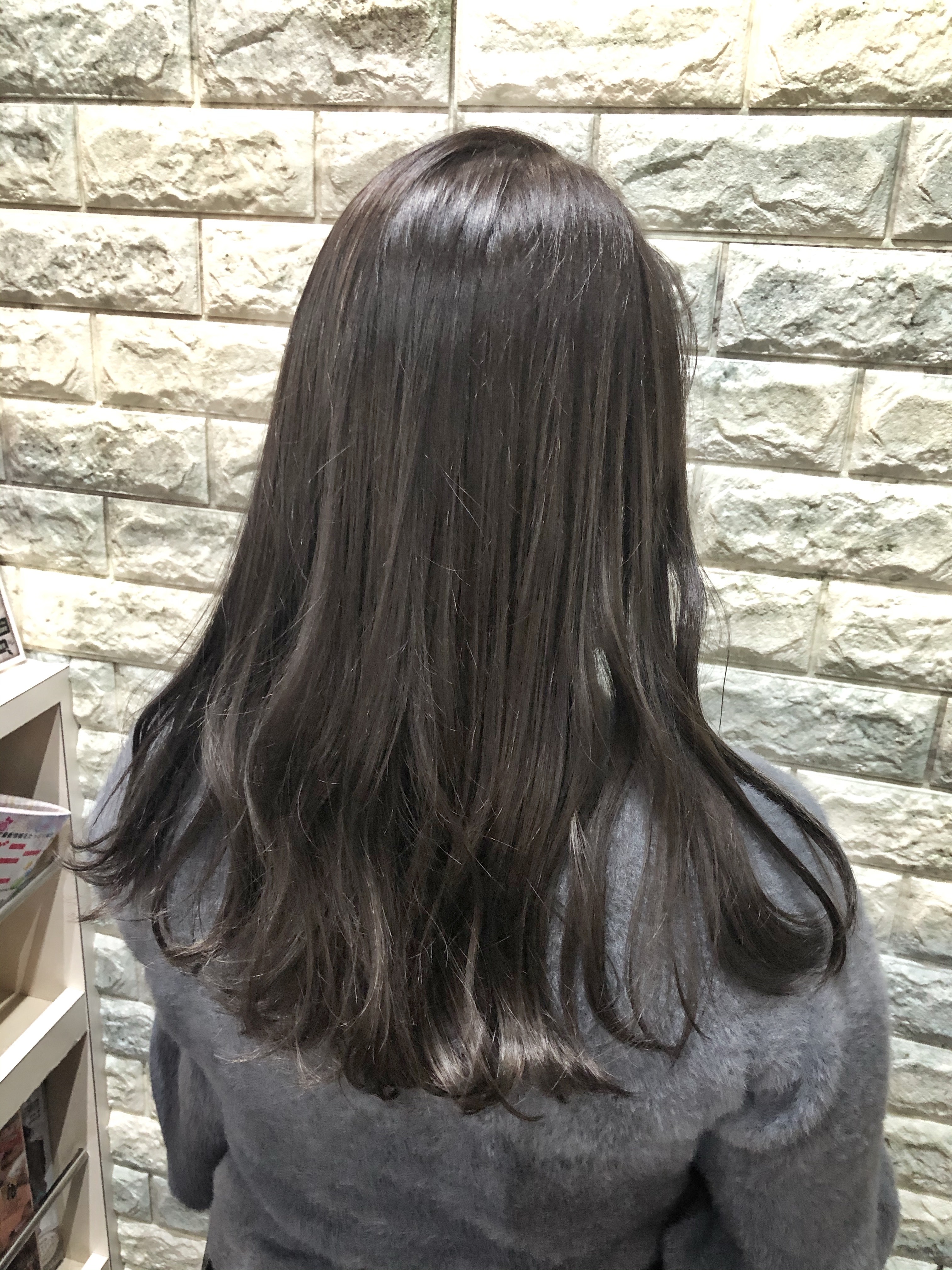 暗髪でつくる透明感カラー 暗髪でつくる透明感カラー