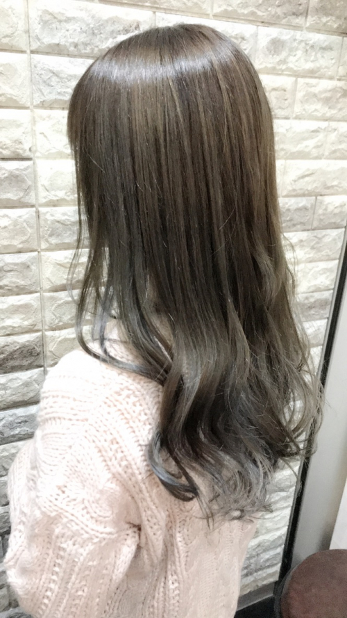 今流行りのアディクシーカラーとは？